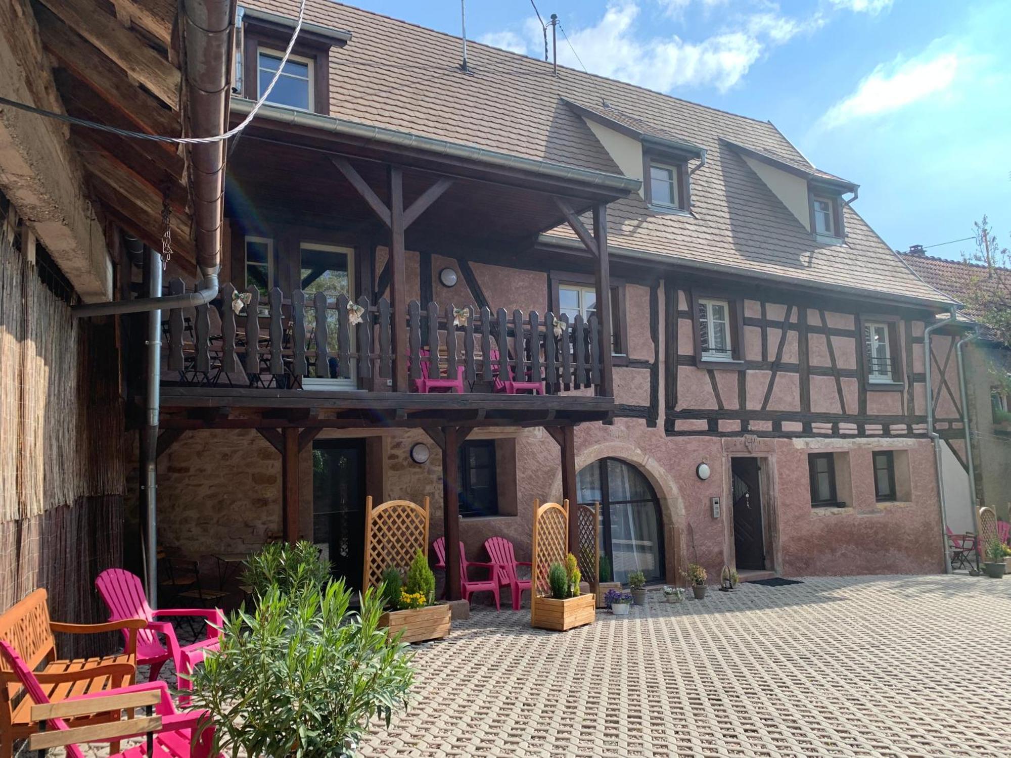 Le Clocher " Sous Les Combles" Parking Gratuit 贝布林黑姆 外观 照片